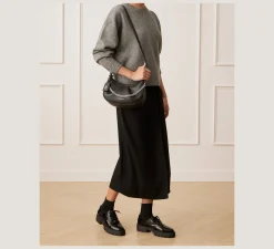 Stuart Weitzman HANDBAGS-CHANGE LOCATION