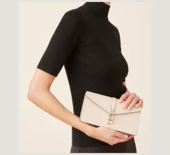 Stuart Weitzman HANDBAGS|The SW Exclusives Collection-CHANGE LOCATION